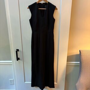 Tahari Black Cap-Sleeve V-Neck Jumpsuit